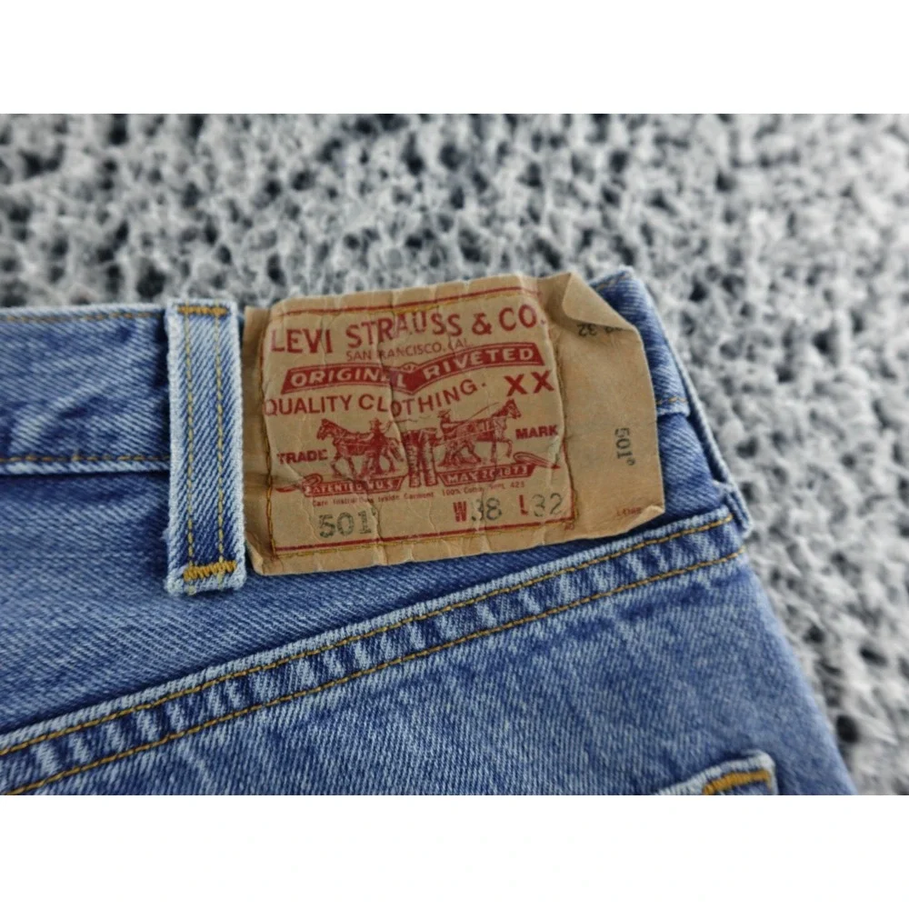 Vtg Levi's Men's 501 Jeans Sz 38x32 Blue‎ Denim Nice Fade Made in Haiti WPL423